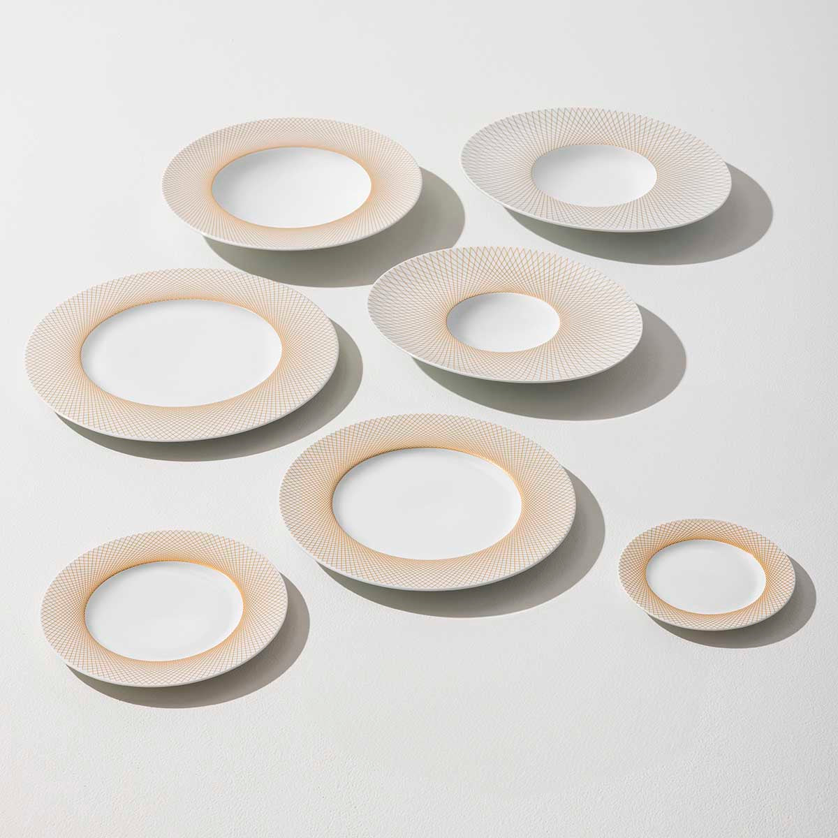 GRAPHIQUE CLASSIQUE DORE Assiette à pain 15cm