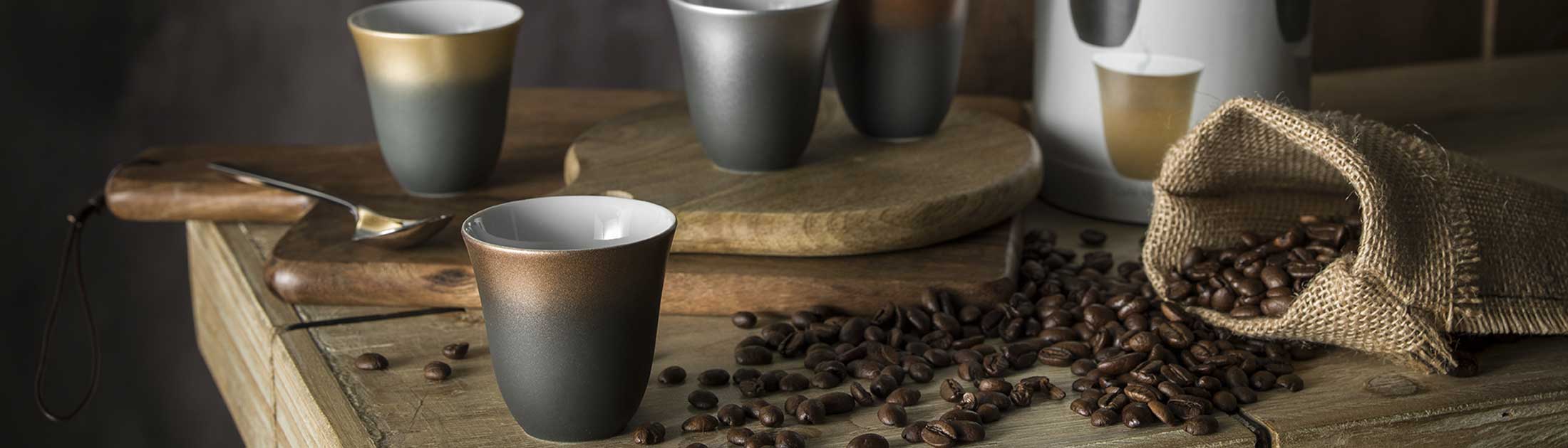 ILLUSIONS MULTICOLORE Coffret 4 tasses à moka 7 cl