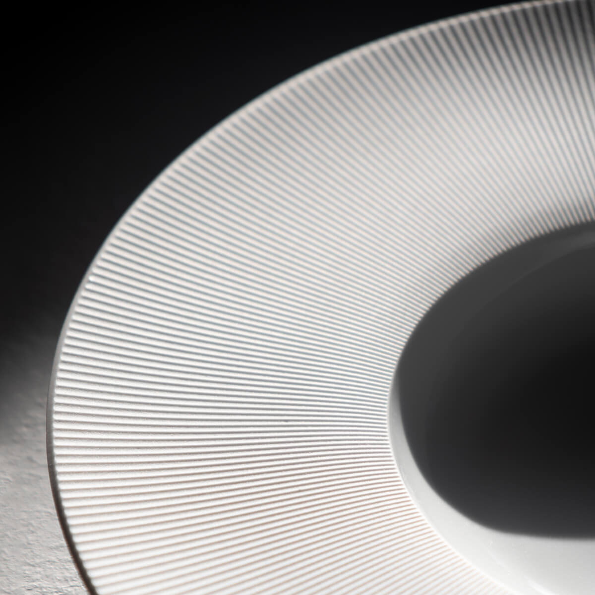 COLLECTION L RAYON ROUND SHALLOW BOWL 30 CM