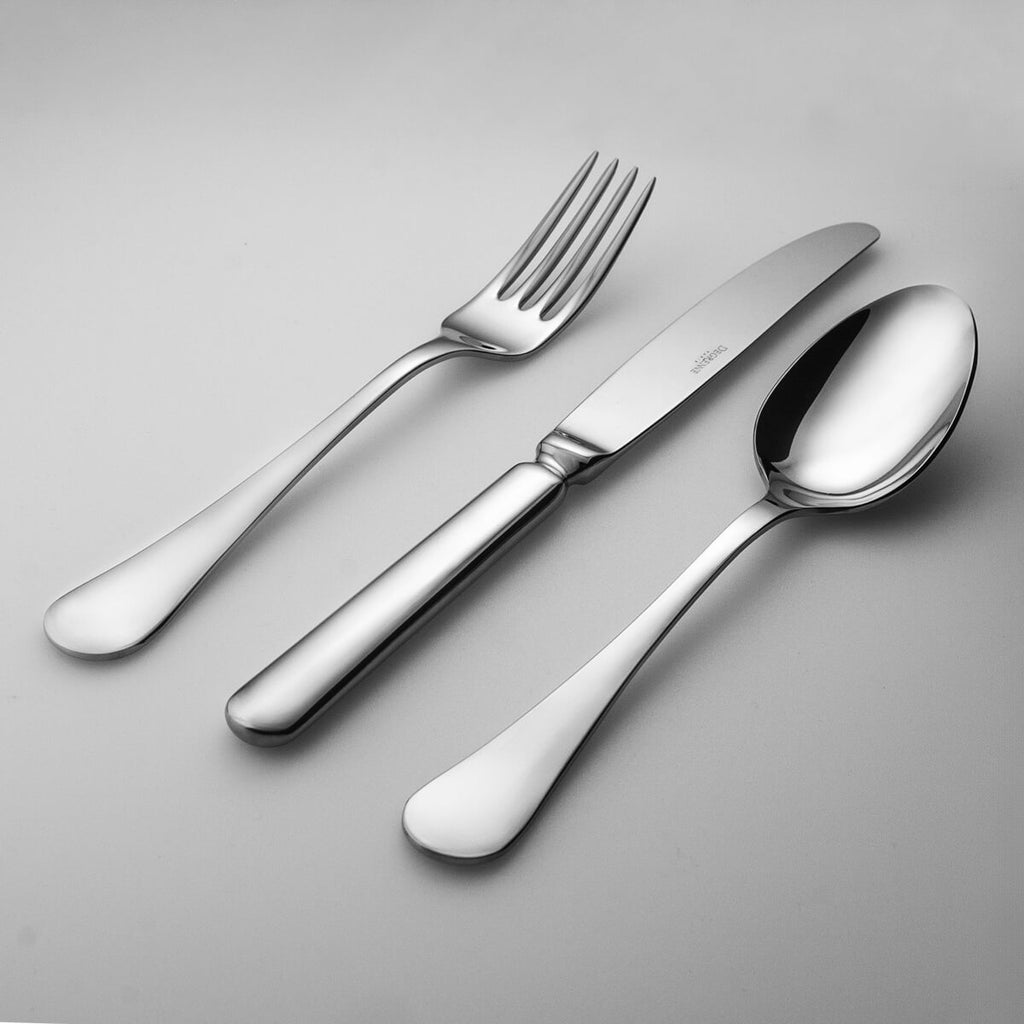 SWELL MIRROR FINISH Cutlery set for 16 place settings solid handle serrated