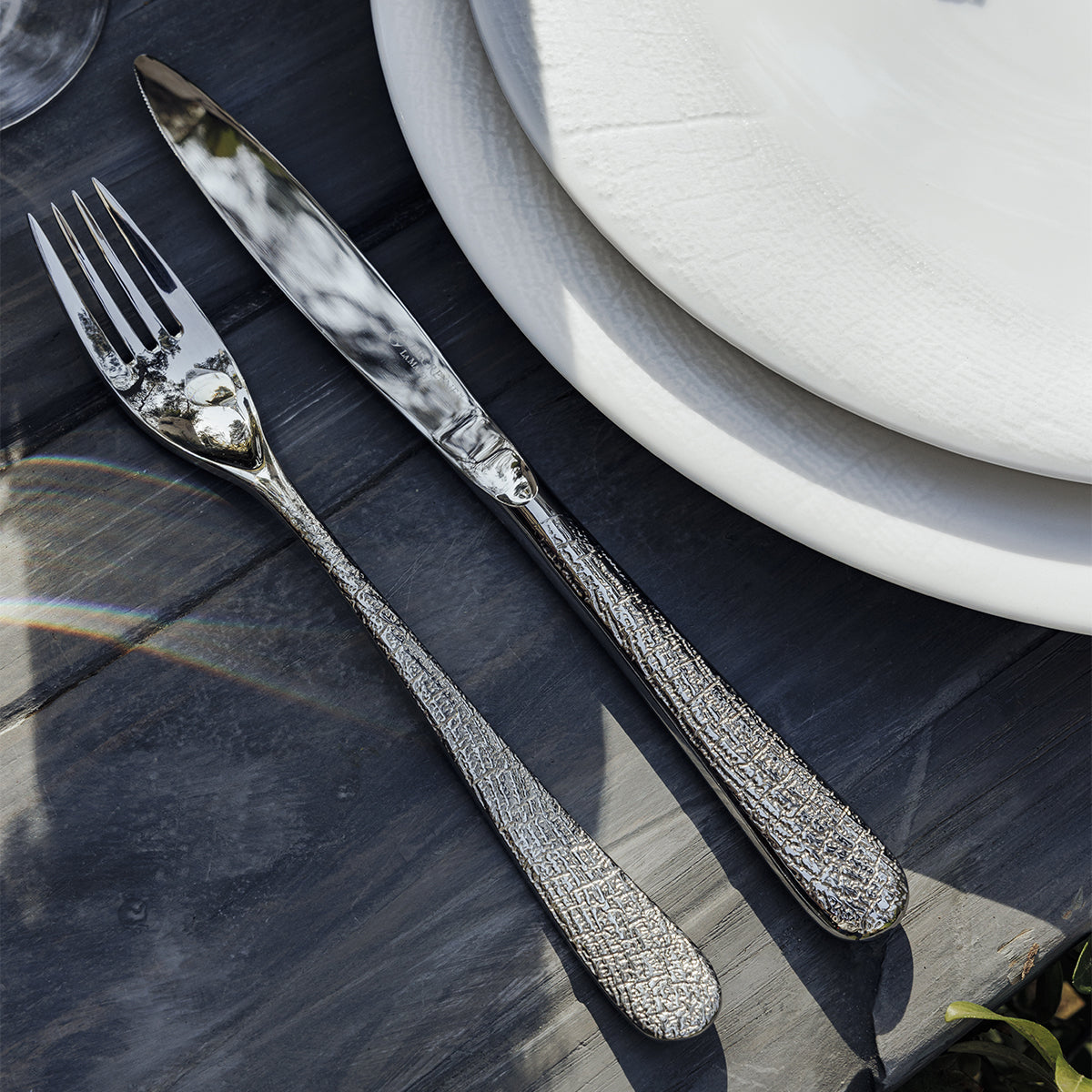 SUPERNATURE MIRROR FINISH  Cutlery set for 24 place settings solid handle serrated