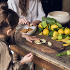 PLANCHES LES ESSENCES Planche à découper en noyer 35 x 21 cm