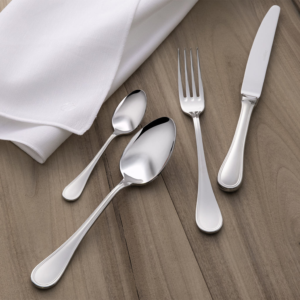 VERLAINE MIRROR FINISH Cutlery set for 24 place settings solid handle serrated